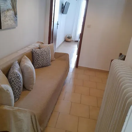 Lilian Front 3 Skopelos