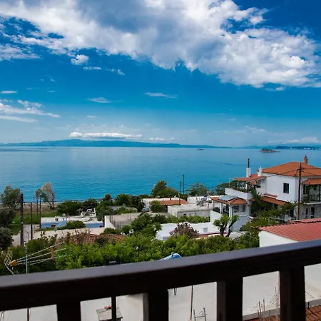 Lilian Front 3 Skopelos Apartment Panormos (Skopelos)