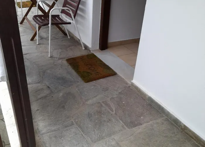 Lilian Front 3 Skopelos アパート