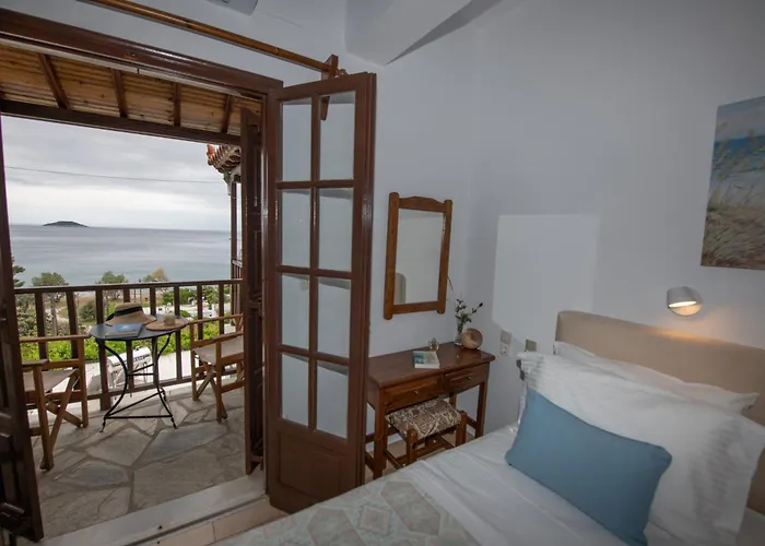 Lilian Front 3 Skopelos